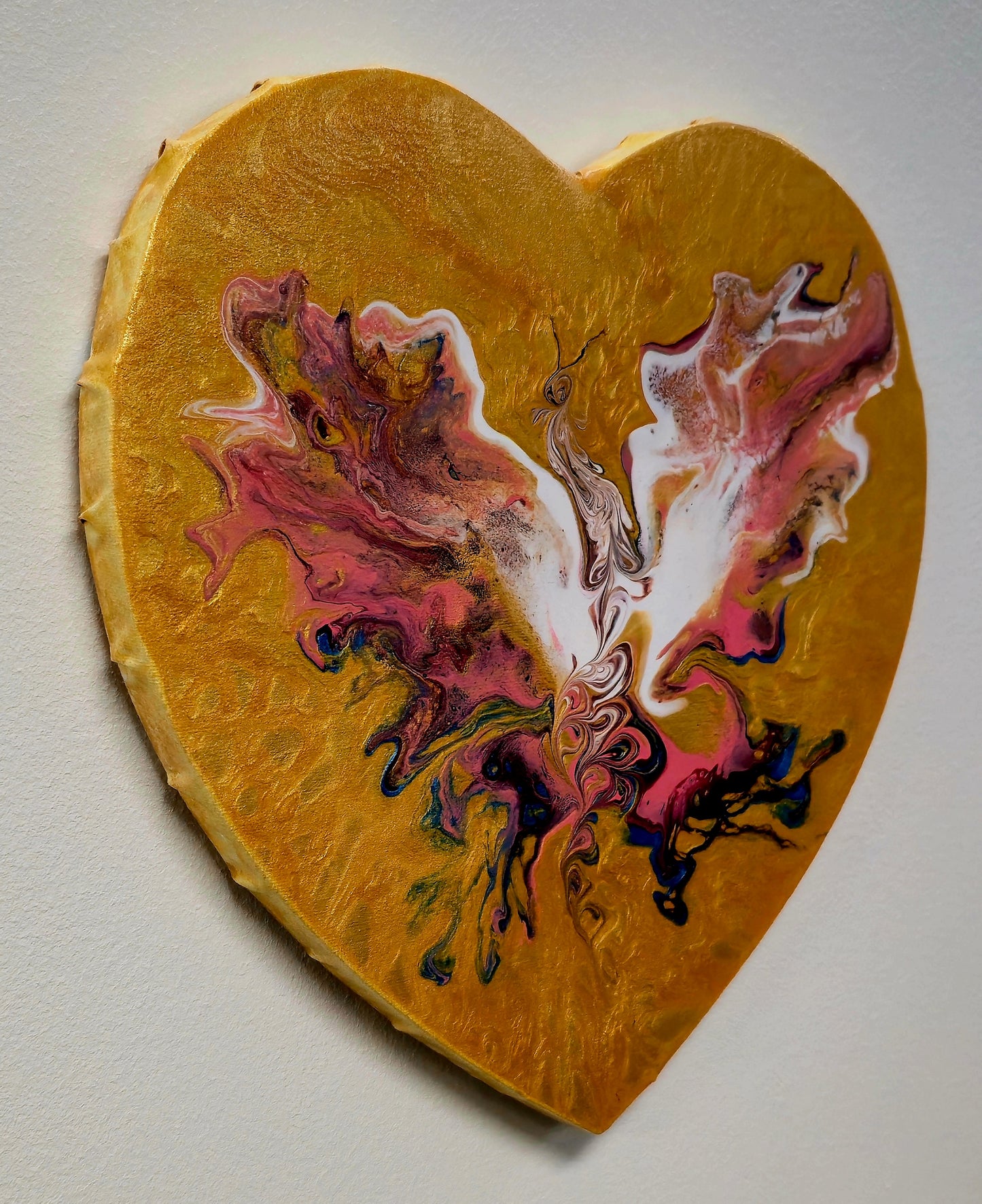 Złoty Motyl – Obraz Abstrakcyjny Pouring Art (30cm)