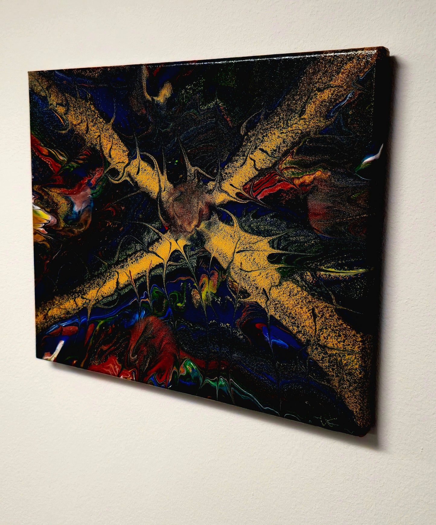 Złota Supernowa – Obraz Abstrakcyjny (25x30cm)