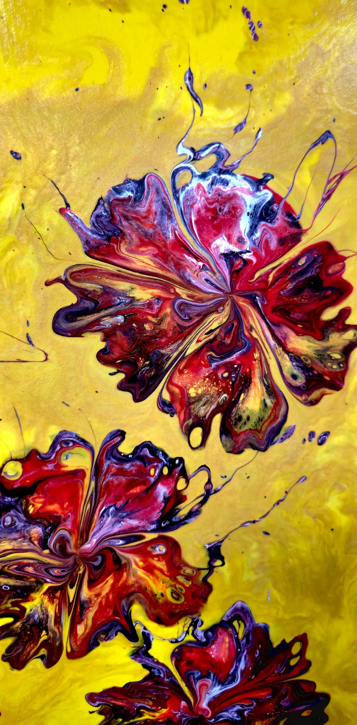 Płomienne Kwiaty – Obraz Abstrakcyjny Pouring Art 55x75 cm