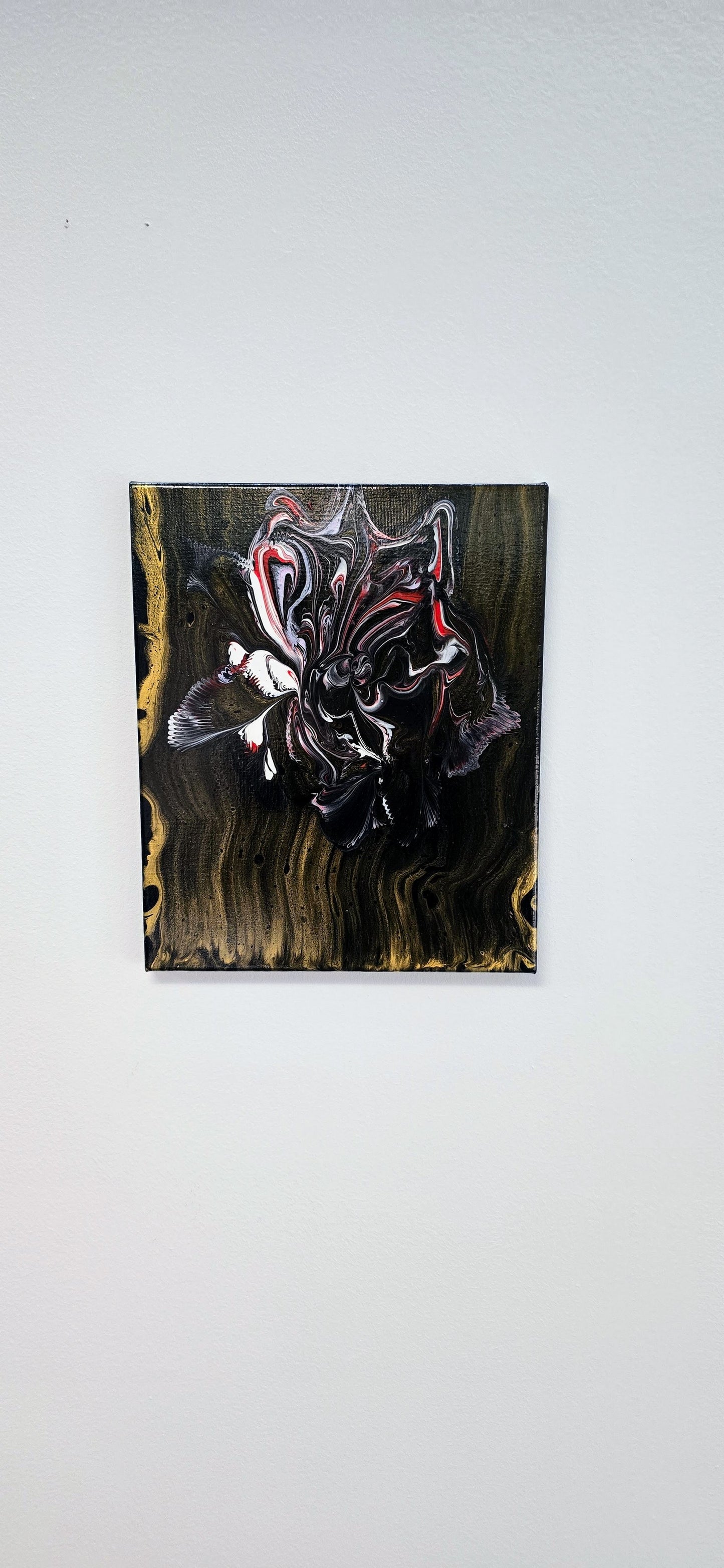 Kwiat Nocy – Obraz Abstrakcyjny Pouring Art 25x30 cm