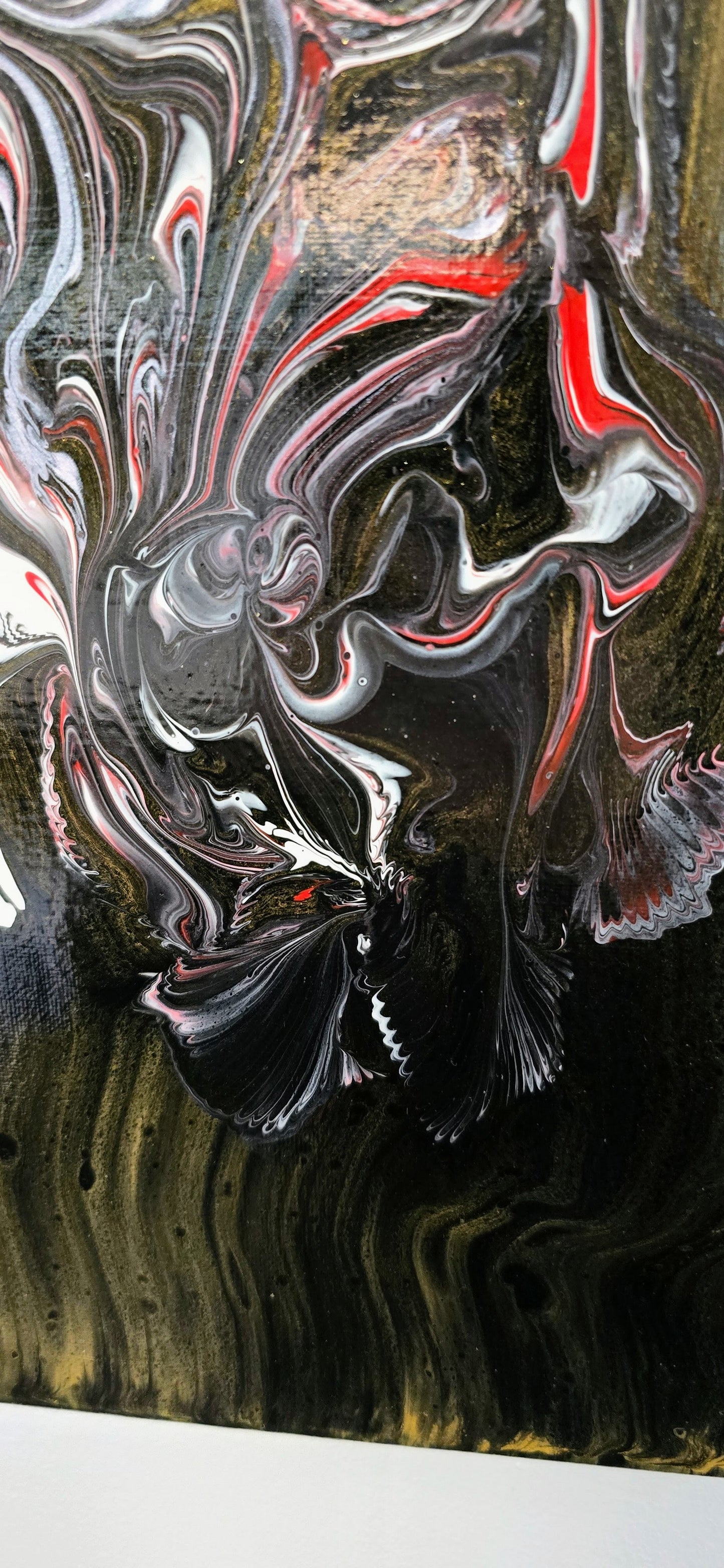 Kwiat Nocy – Obraz Abstrakcyjny Pouring Art 25x30 cm