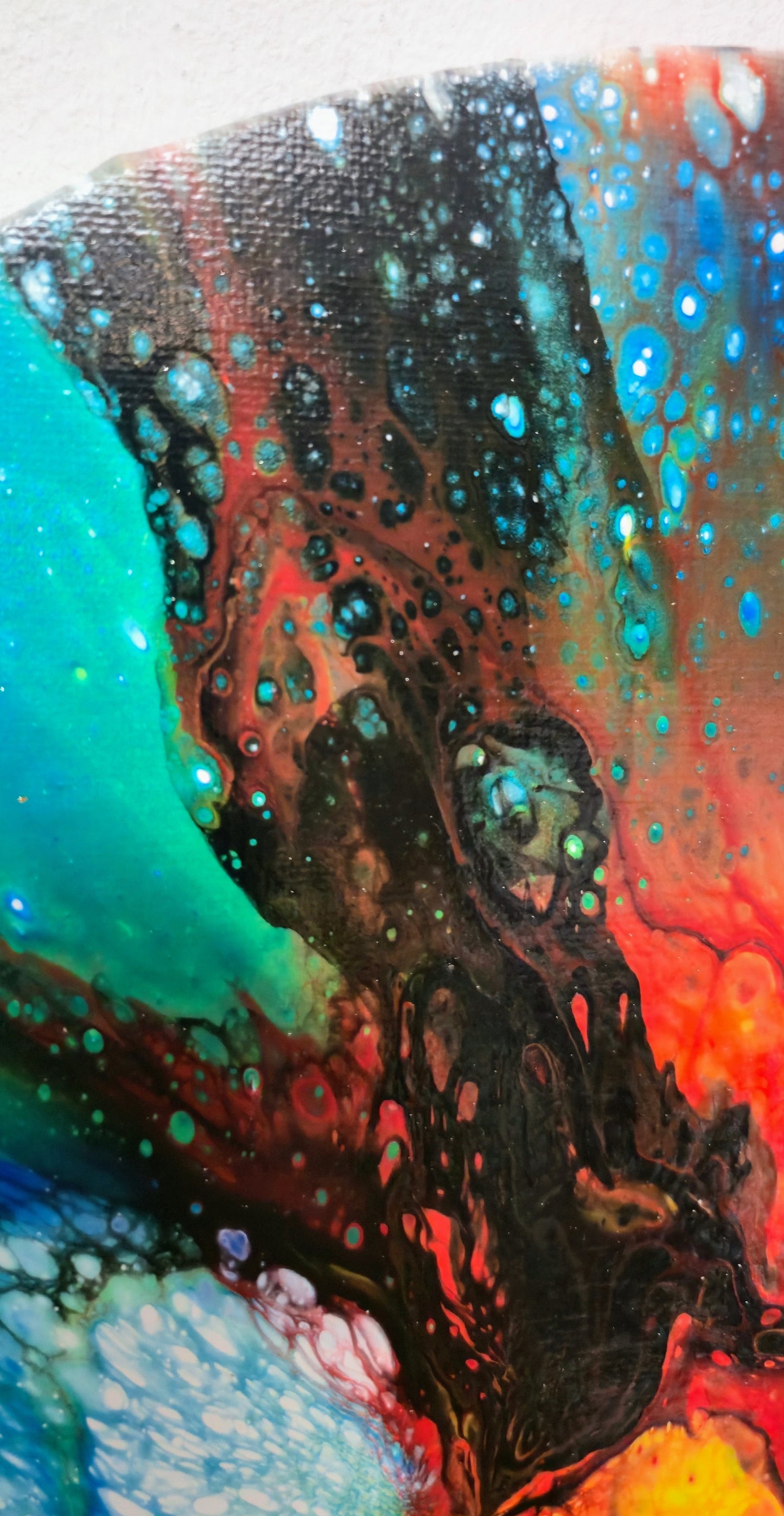 Kosmiczna Komórka – Owalny Obraz Abstrakcyjny Pouring Art 20x30 cm
