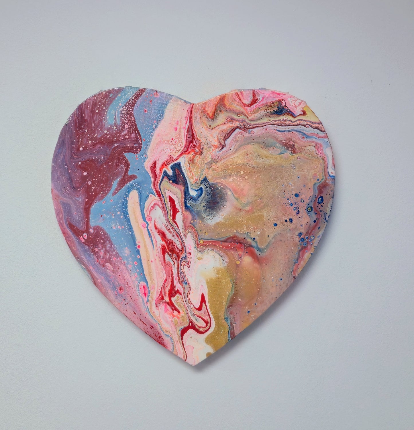 Różowa Mgławica –  Obraz Abstrakcyjny Serce Pouring Art 30 cm