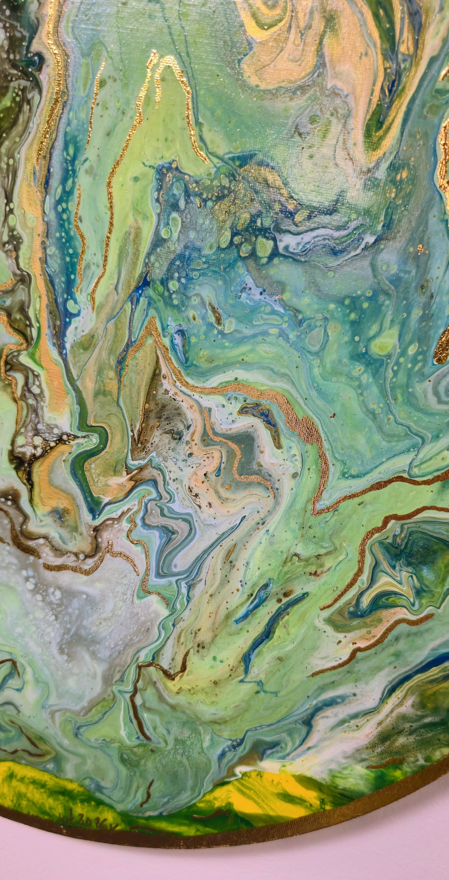 Zielona Planeta II – Okrągły Obraz Abstrakcyjny Pouring Art 50 cm