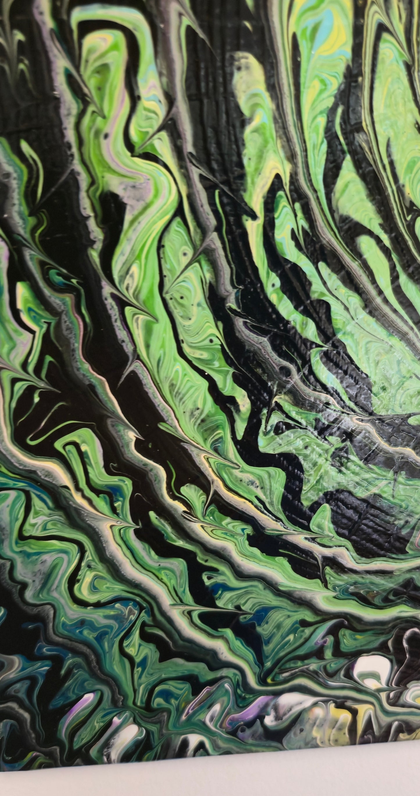Wir Świadomości – Obraz Abstrakcyjny Pouring Art (40x50 cm)
