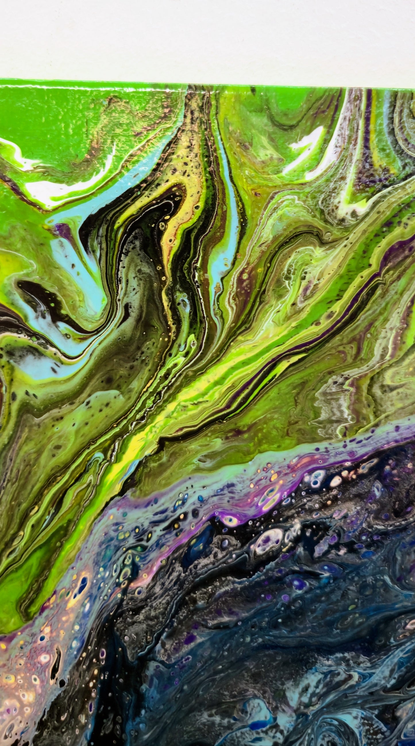 Kosmiczny Dinozaur – Obraz Abstrakcyjny Pouring Art (50x50 cm)